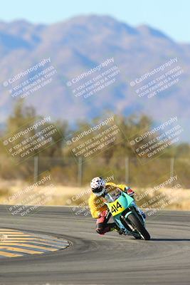 media/Jan-10-2025-CVMA Friday Practice (Fri) [[489e0da257]]/Group 4 and Trackday/Session 5 (Turn 7)/